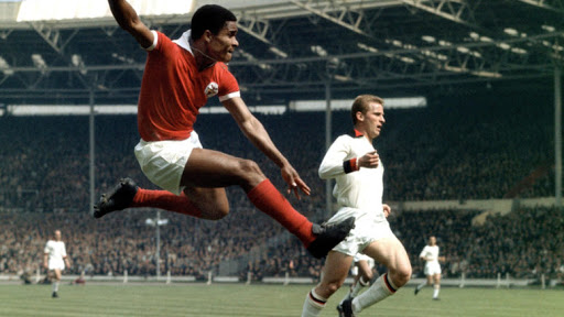 Tristesse pour la port d'Eusébio le 5 Janvier 2014